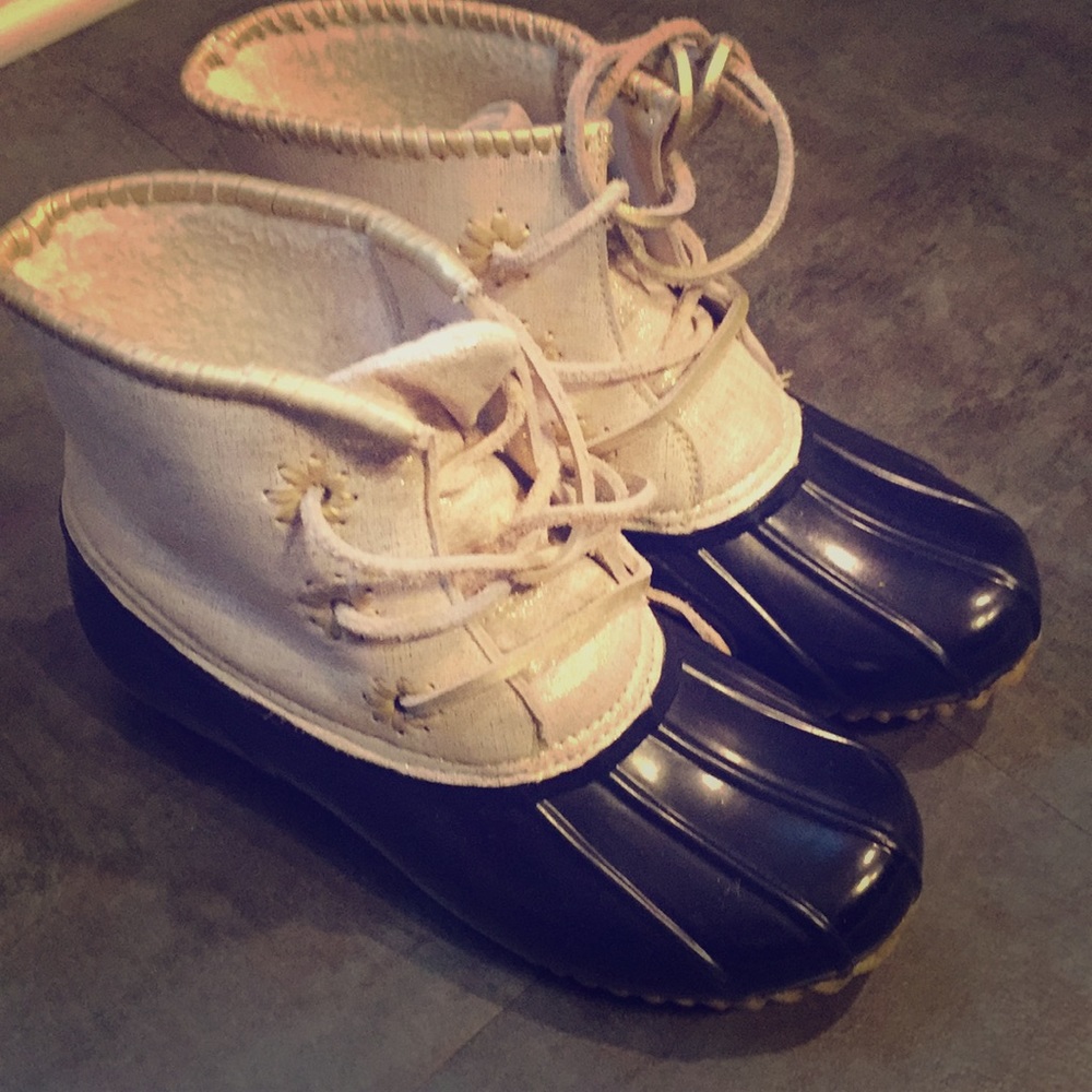 Women’s duck boots